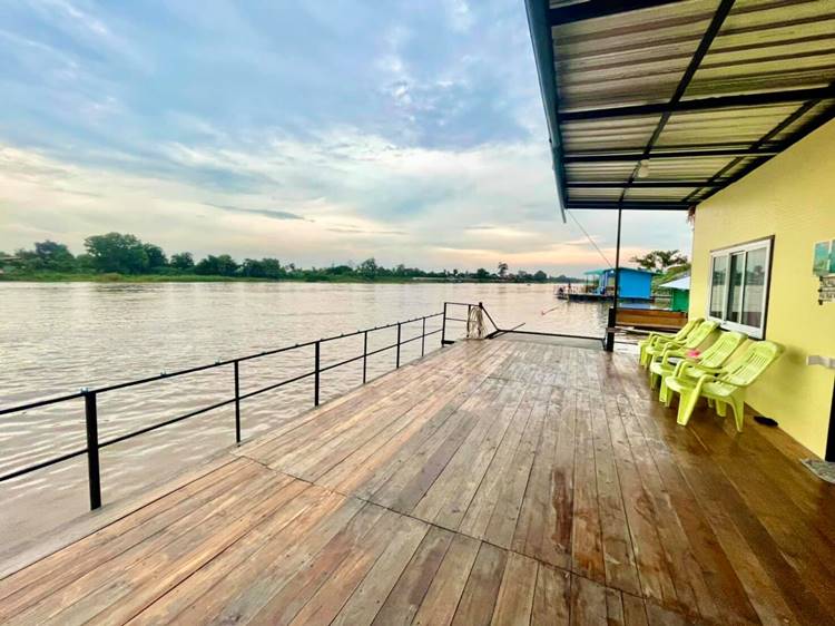 ที่พักอ่างทางหมาพักได้