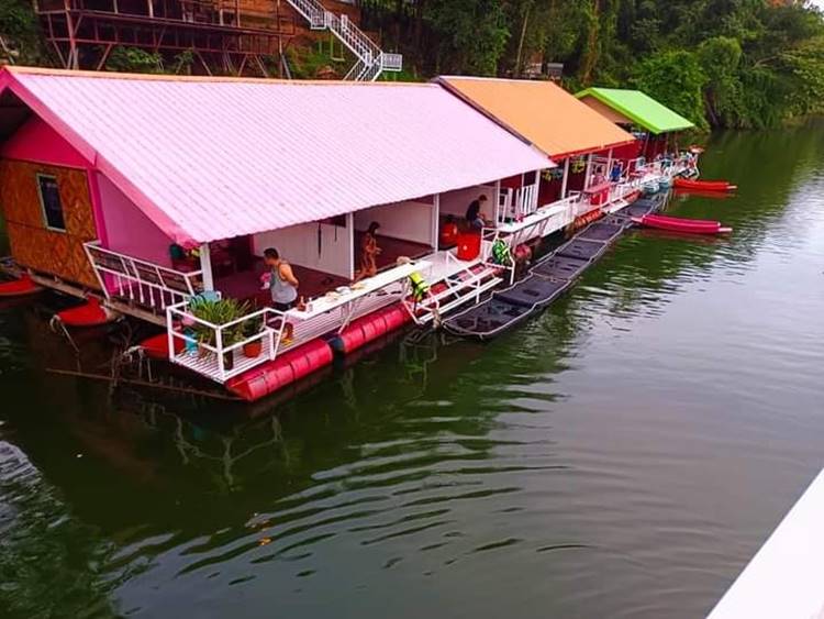 แพเมืองกาญลำน้ำแควหมาพักได้
