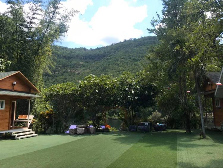ที่พักใกล้น้ำตกเอราวัณน้องหมาพักได้