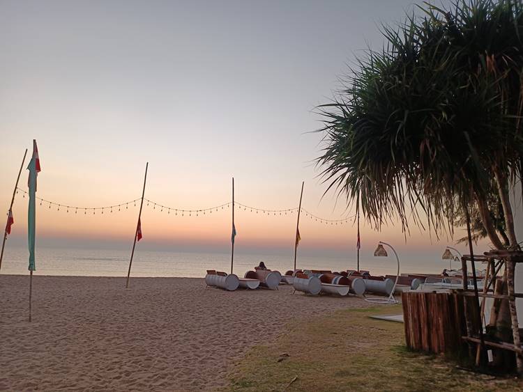 ที่พักติดหาดชะอำน้องหมาพักได้