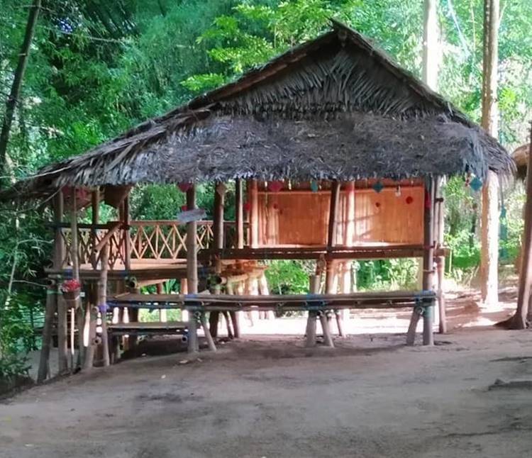 ลานกางเต็นท์สวนผึ้งน้องหมาพักได้
