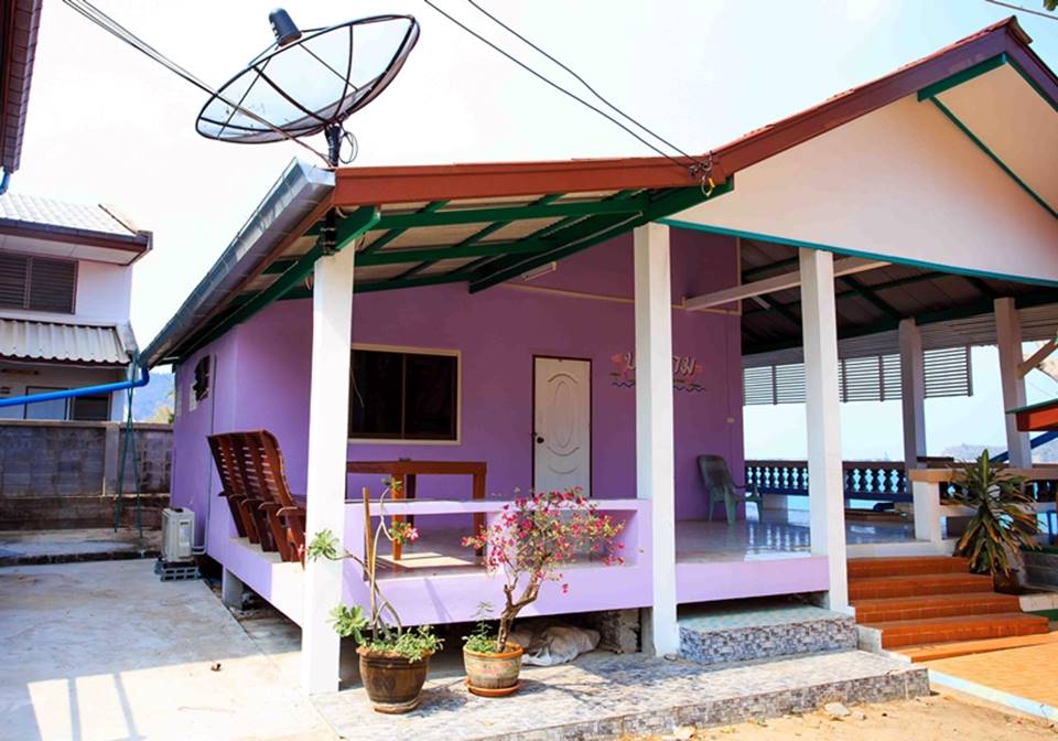 ริมทะเลรีสอร์ทเกาะสีชังหมาพักได้