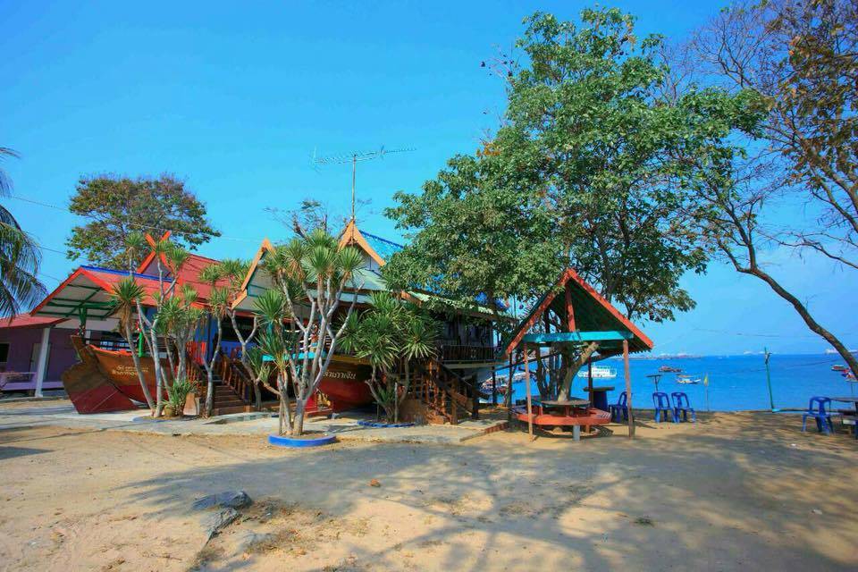 ริมทะเลรีสอร์ทเกาะสีชังหมาพักได้