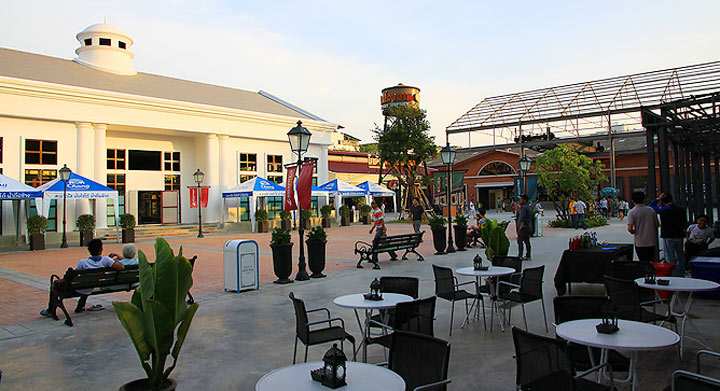 ASIATIQUE The Riverfront เอเชียทีค เดอะ ริเวอร์ฟร้อนท์ น้องหมามาเดินเล่นได้
