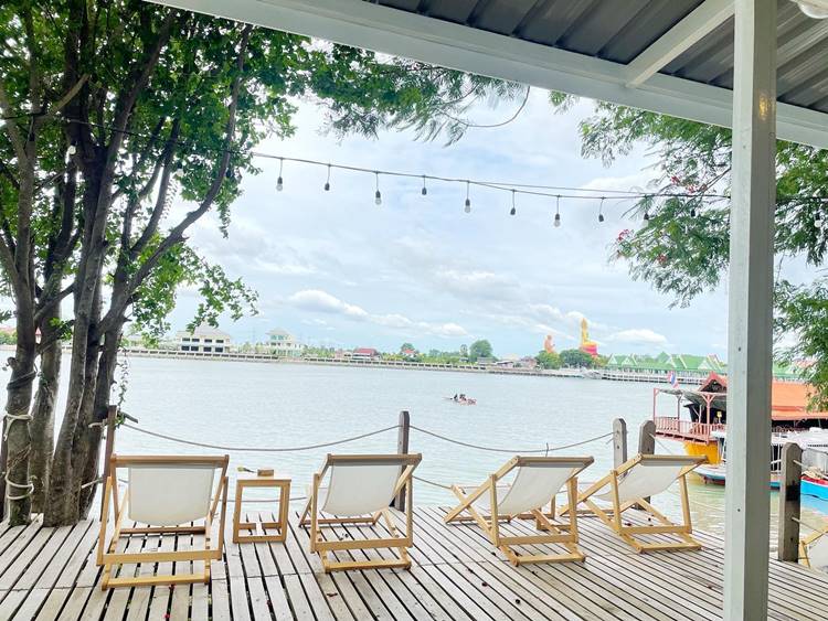 ร้านกาแฟริมเจ้าพระยา บางไทร